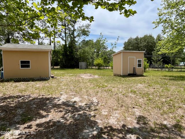 241 ST JOHNS Avenue, Satsuma, FL 32189