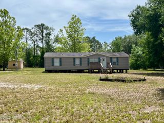 241 ST JOHNS Avenue, Satsuma, FL 32189
