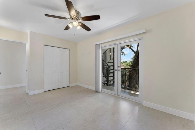 921 SW 17th St, Fort Lauderdale, FL 33315