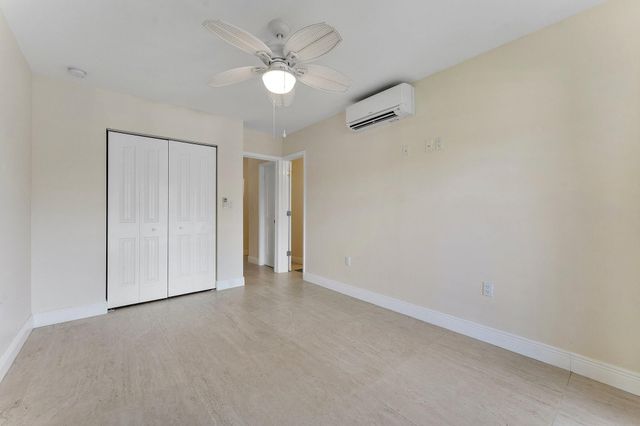 921 SW 17th St, Fort Lauderdale, FL 33315