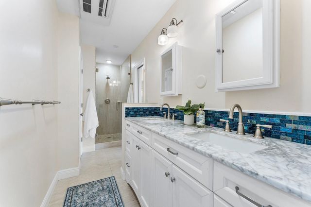921 SW 17th St, Fort Lauderdale, FL 33315