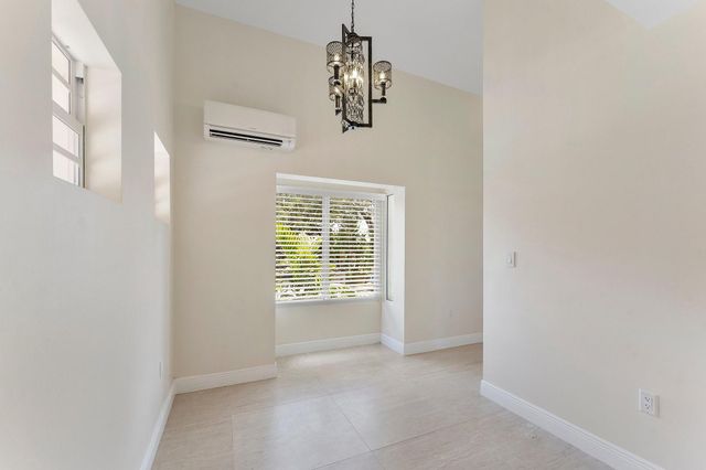921 SW 17th St, Fort Lauderdale, FL 33315