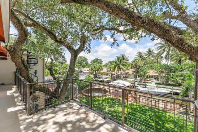 921 SW 17th St, Fort Lauderdale, FL 33315
