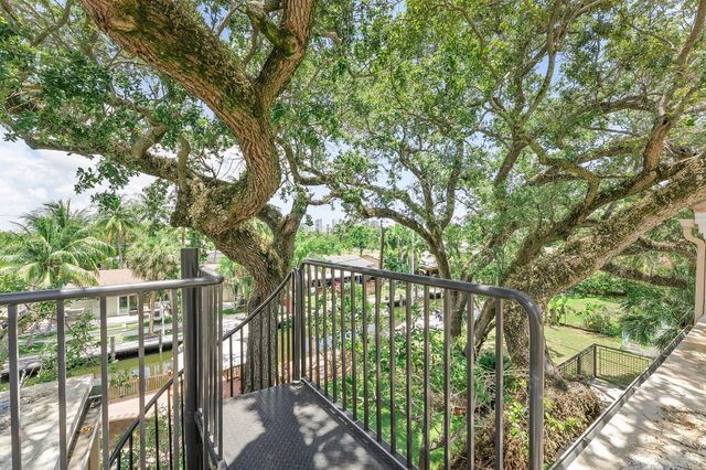 921 SW 17th St, Fort Lauderdale, FL 33315