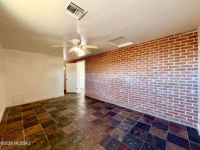 6060 E 2nd Street, Tucson, AZ 85711