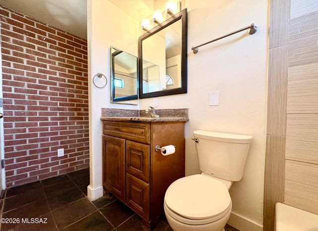 6060 E 2nd Street, Tucson, AZ 85711