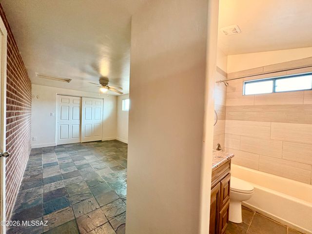 6060 E 2nd Street, Tucson, AZ 85711