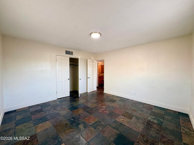 6060 E 2nd Street, Tucson, AZ 85711