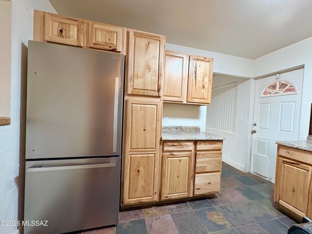 6060 E 2nd Street, Tucson, AZ 85711