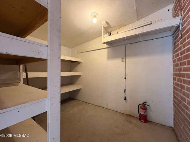 6060 E 2nd Street, Tucson, AZ 85711