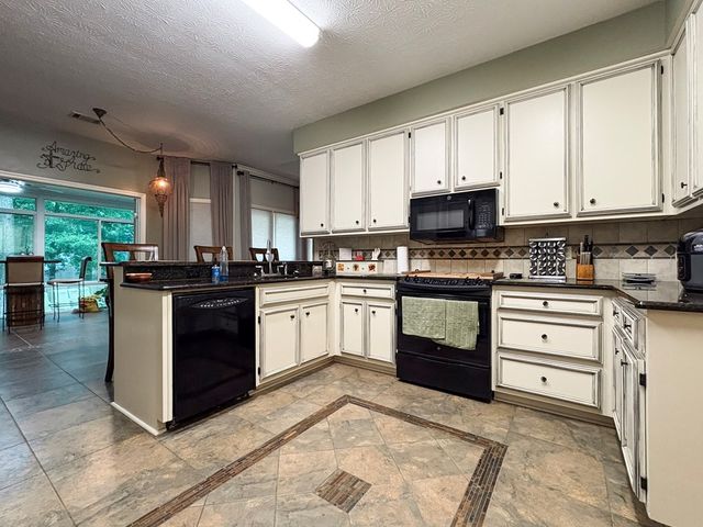 2 Mink Court, Midland, GA 31820