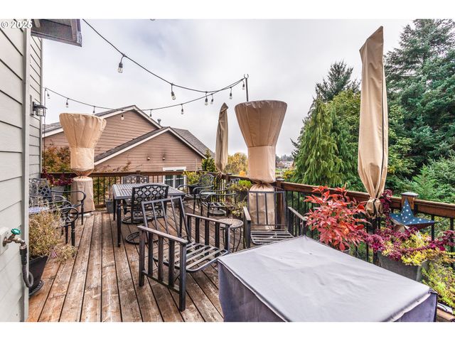 33102 FELISHA Way, Scappoose, OR 97056