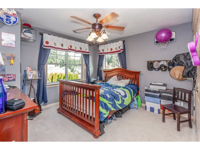 33102 FELISHA Way, Scappoose, OR 97056