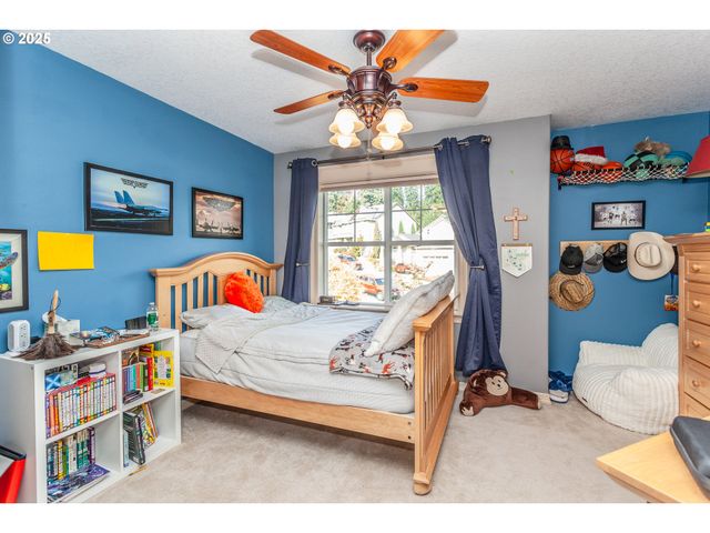 33102 FELISHA Way, Scappoose, OR 97056