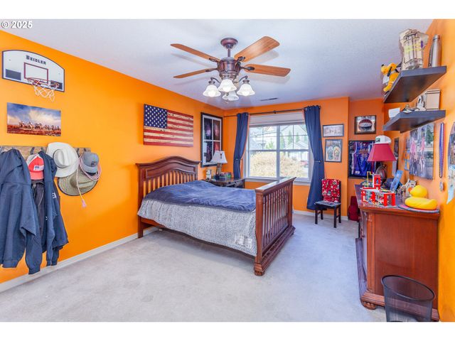 33102 FELISHA Way, Scappoose, OR 97056