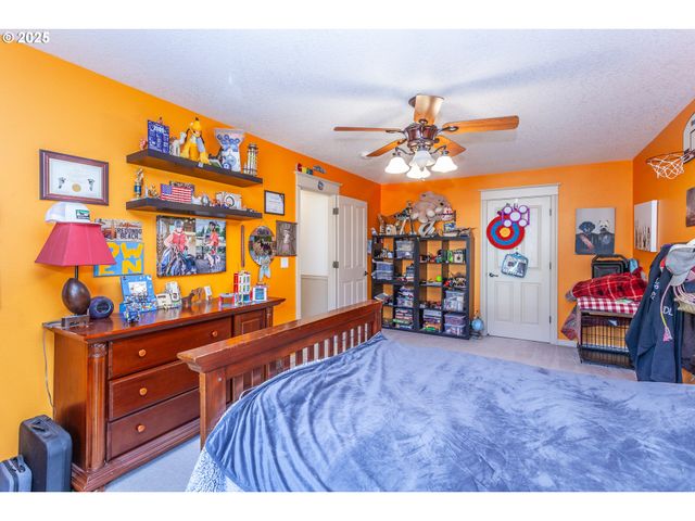 33102 FELISHA Way, Scappoose, OR 97056