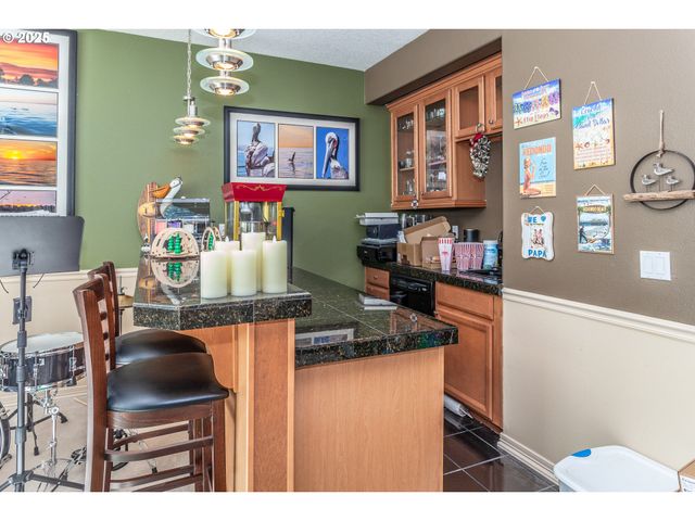 33102 FELISHA Way, Scappoose, OR 97056