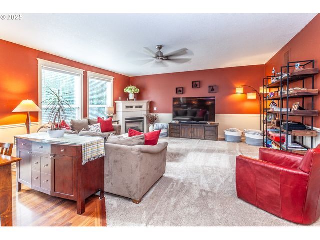 33102 FELISHA Way, Scappoose, OR 97056