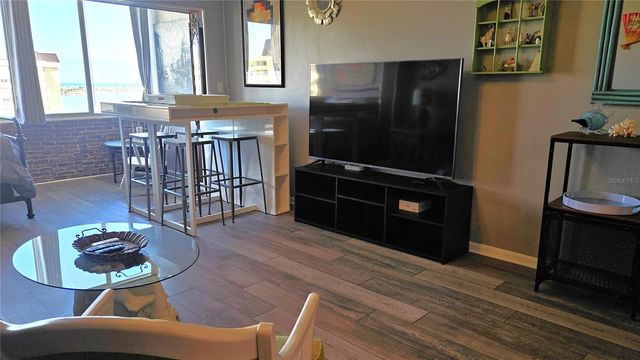 4575 COVE CIRCLE 1105, St Petersburg, FL 33708
