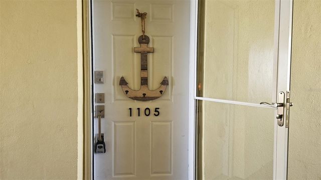 4575 COVE CIRCLE 1105, St Petersburg, FL 33708