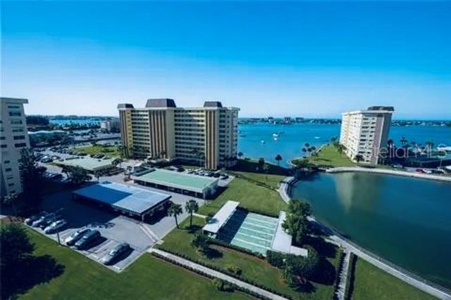 4575 COVE CIRCLE 1105, St Petersburg, FL 33708
