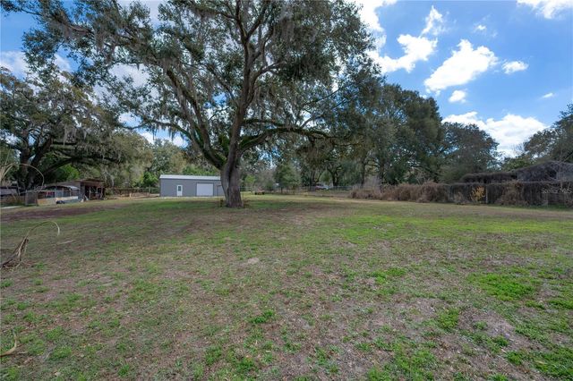 10409 LELAND HAWES ROAD, Thonotosassa, FL 33592