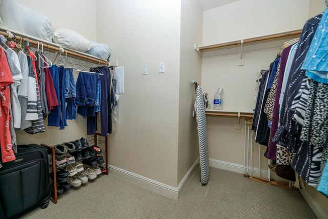 251 Fay Ct, Oakdale, CA 95361