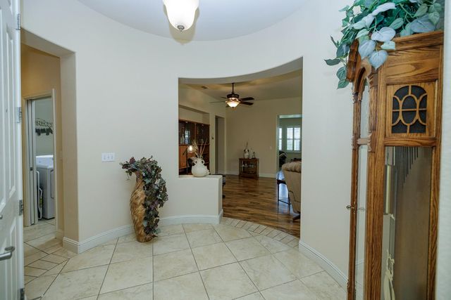 251 Fay Ct, Oakdale, CA 95361