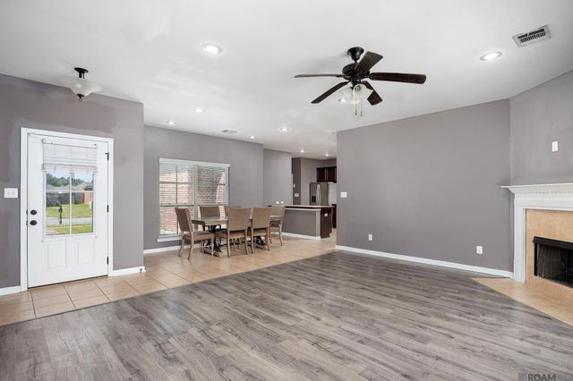 23288 Conifer Dr, Denham Springs, LA 70726