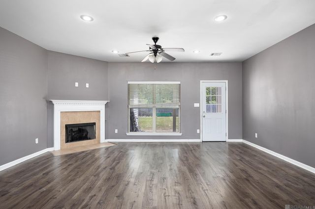 23288 Conifer Dr, Denham Springs, LA 70726