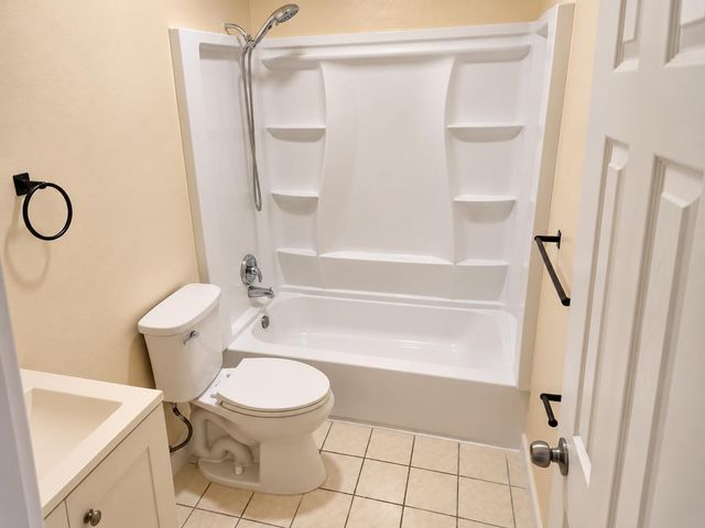1631 NW 2ND Avenue, Pompano Beach, FL 33060