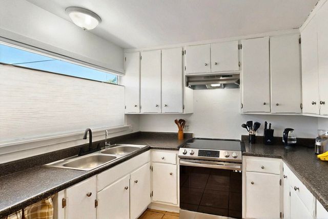 519 8TH Street SW, Albuquerque, NM 87102