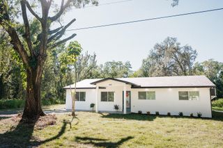 909 LAKE CHARLES CIRCLE, Lutz, FL 33548