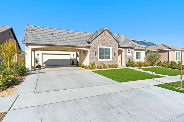 2124 Cortner Street, Hanford, CA 93230