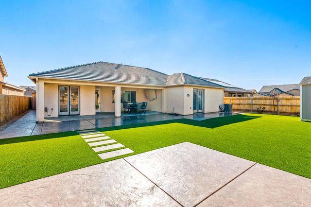 2124 Cortner Street, Hanford, CA 93230