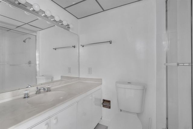 5860 NW 44th Street 111, Lauderhill, FL 33319