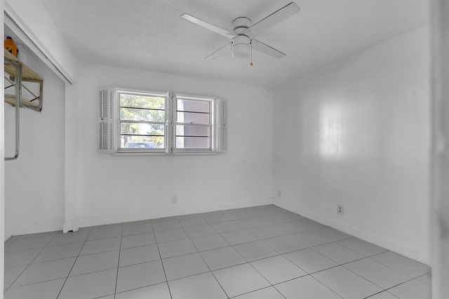 5860 NW 44th Street 111, Lauderhill, FL 33319