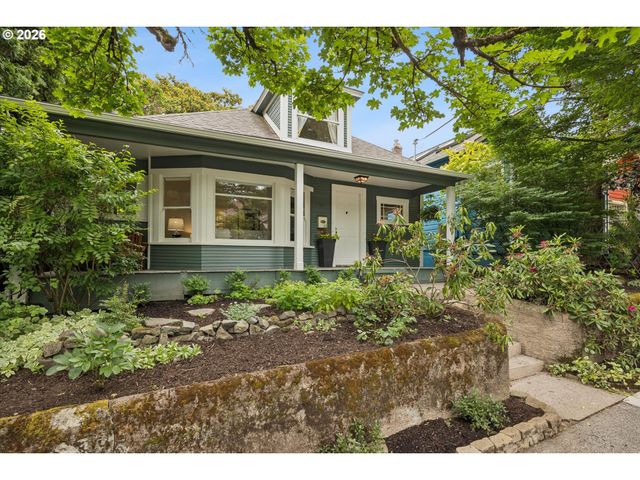 3218 S WATER Ave, Portland, OR 97239