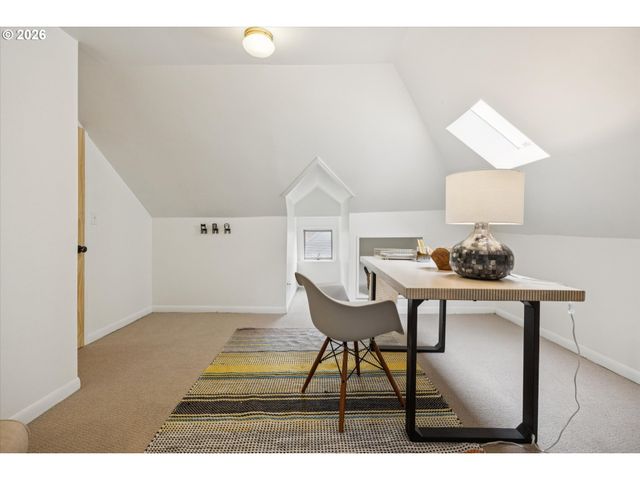 3218 S WATER Ave, Portland, OR 97239