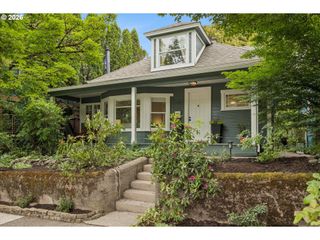 3218 S WATER Ave, Portland, OR 97239
