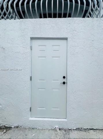 11870 SW 5th Street B, Miami, FL 33184