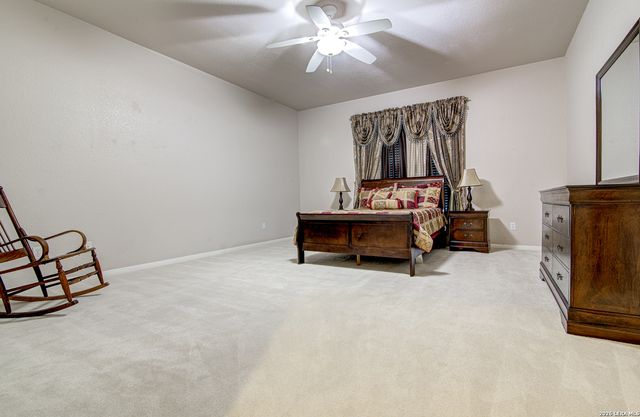 516 JO LYNN LN, New Braunfels, TX 78130
