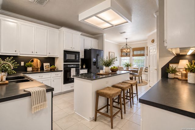 516 JO LYNN LN, New Braunfels, TX 78130