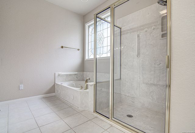 516 JO LYNN LN, New Braunfels, TX 78130