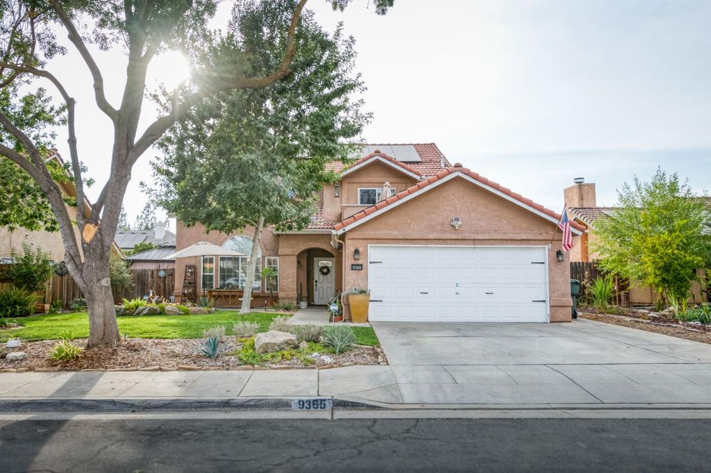 Image 44 of property listing at 9365 N Archie Avenue, Fresno, CA 93720