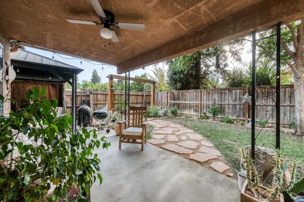 Image 45 of property listing at 9365 N Archie Avenue, Fresno, CA 93720