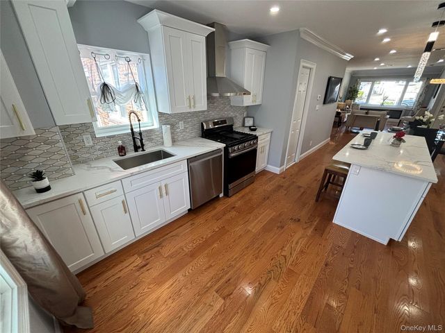 146-26 20th Road, Whitestone, NY 11357