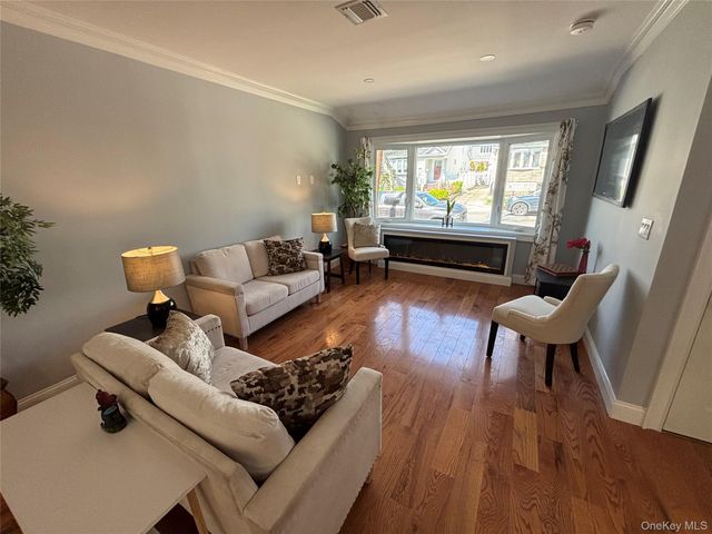 146-26 20th Road, Whitestone, NY 11357