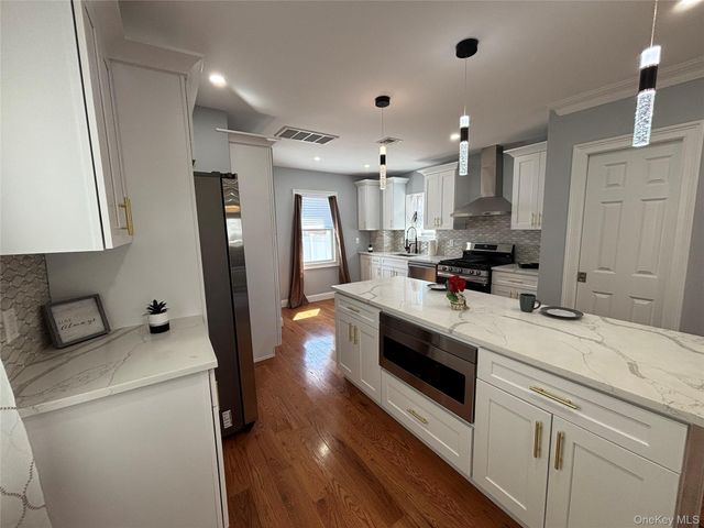 146-26 20th Road, Whitestone, NY 11357