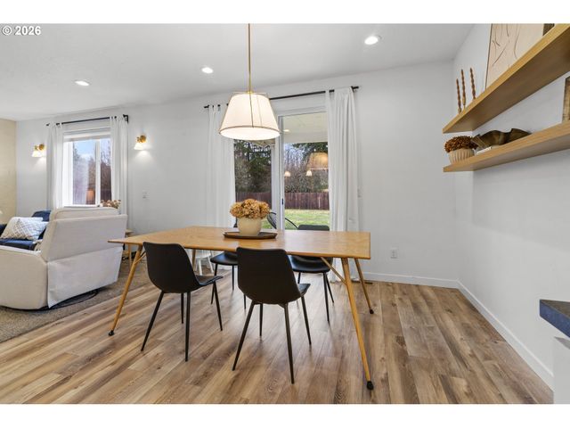 143 W CHRISTY Ct, Yacolt, WA 98675